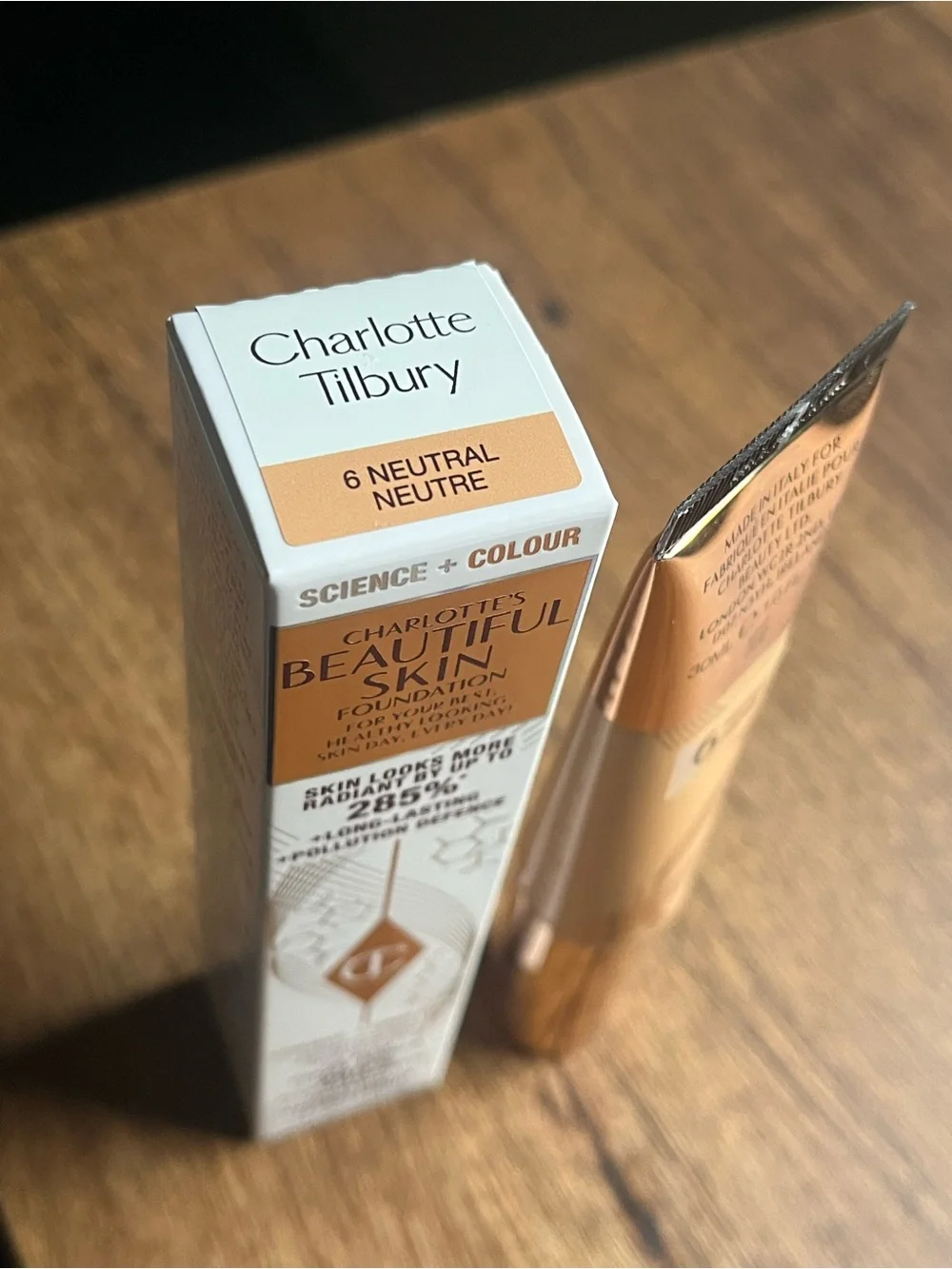 Charlotte Tilbury Beautiful Skin Foundation - 6 Neutrql